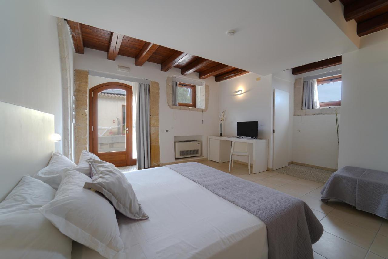 Life Hotels Kalaonda Resort Syracuse Bagian luar foto