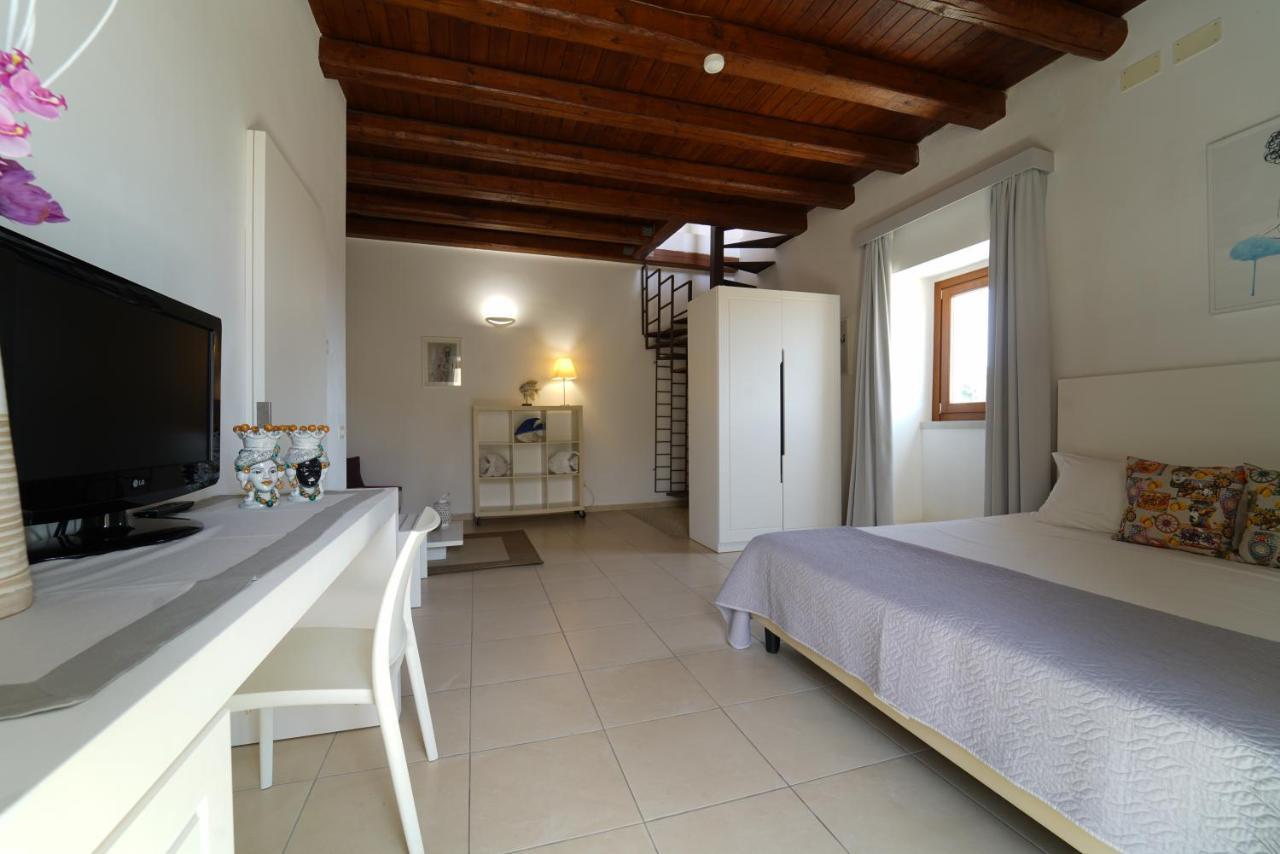 Life Hotels Kalaonda Resort Syracuse Bagian luar foto