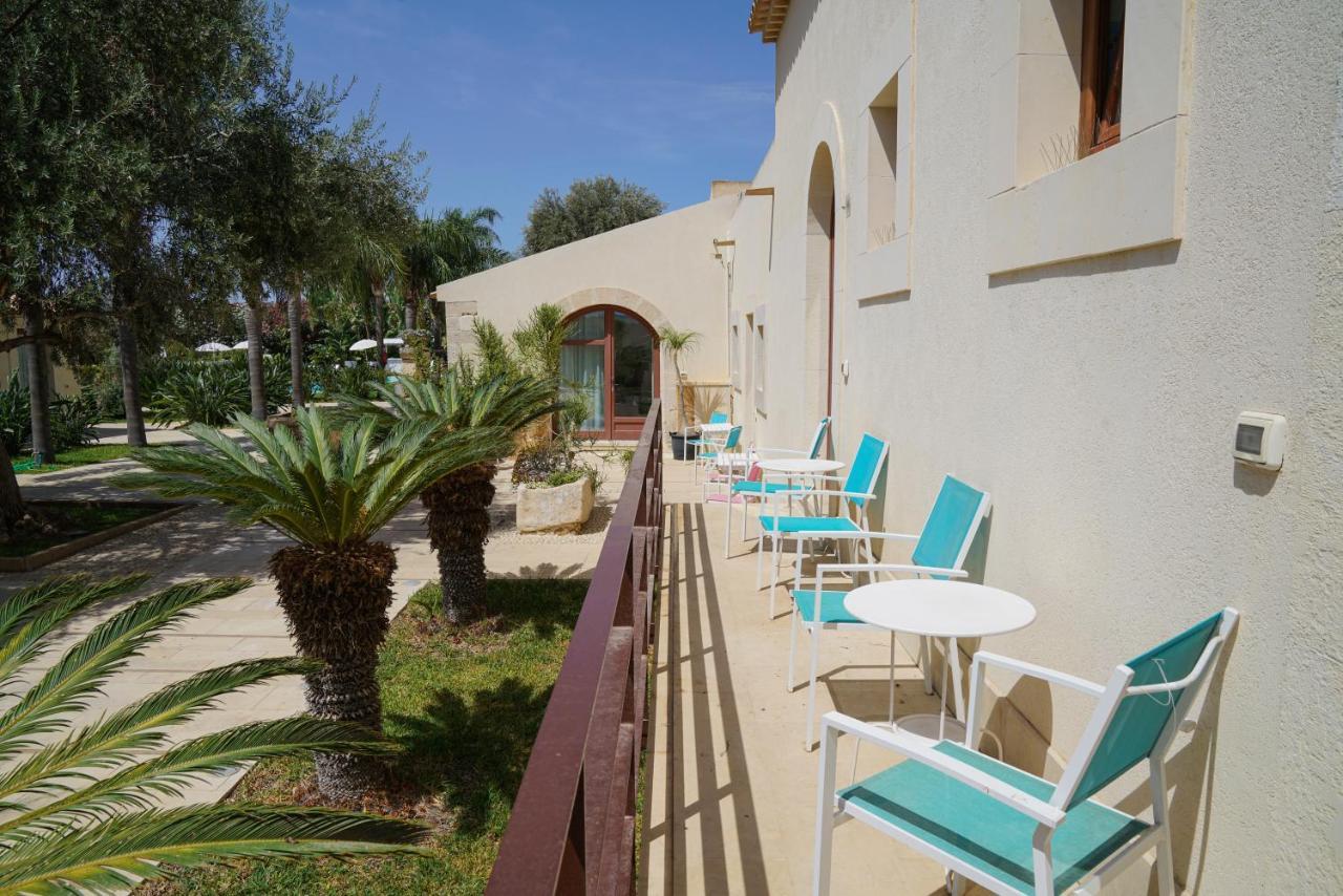 Life Hotels Kalaonda Resort Syracuse Bagian luar foto