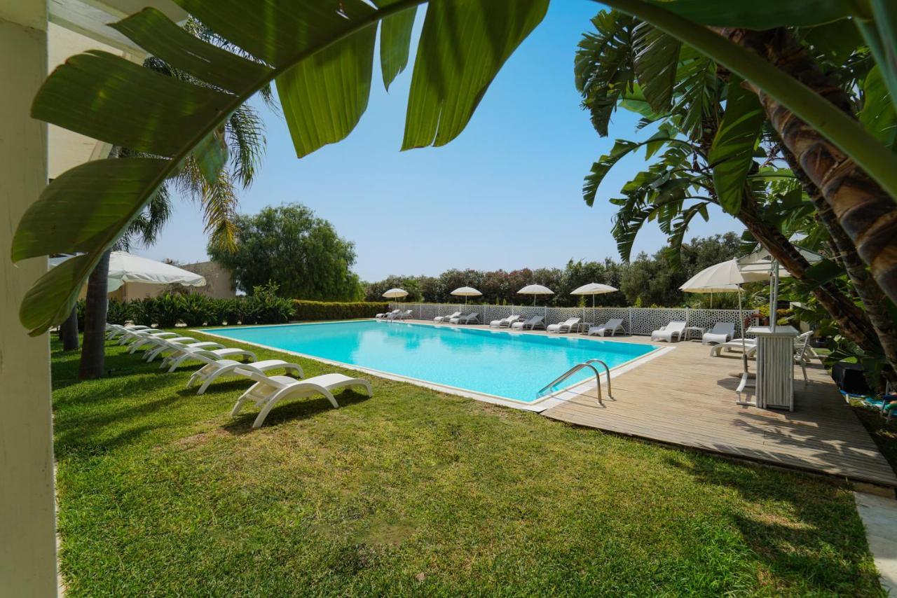 Life Hotels Kalaonda Resort Syracuse Bagian luar foto