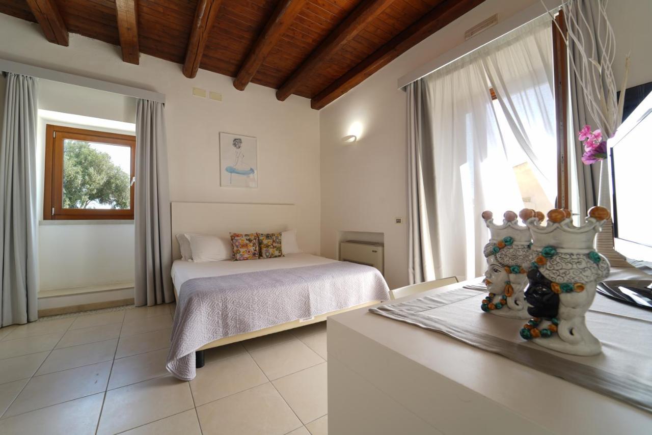 Life Hotels Kalaonda Resort Syracuse Bagian luar foto