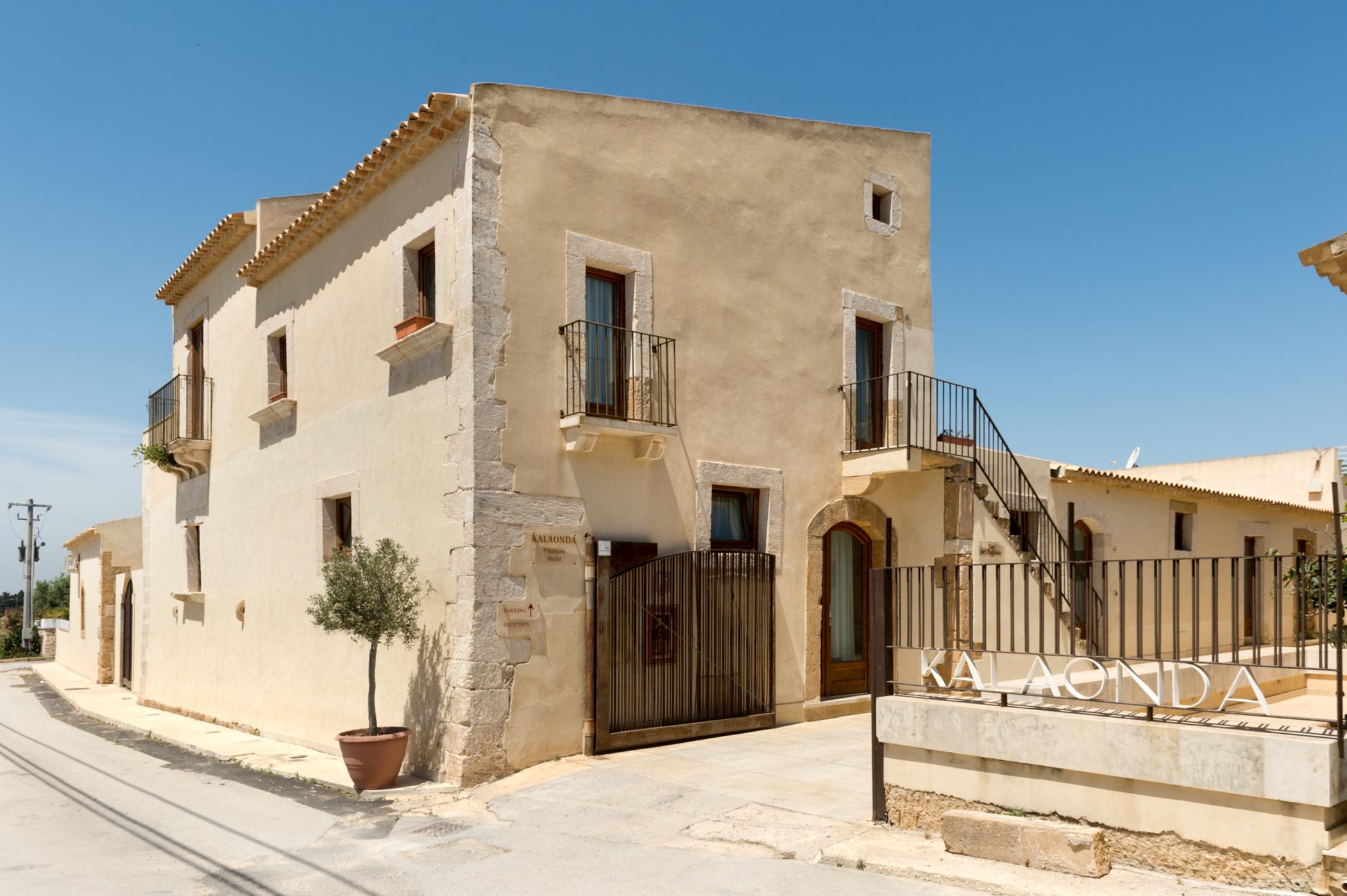 Life Hotels Kalaonda Resort Syracuse Bagian luar foto